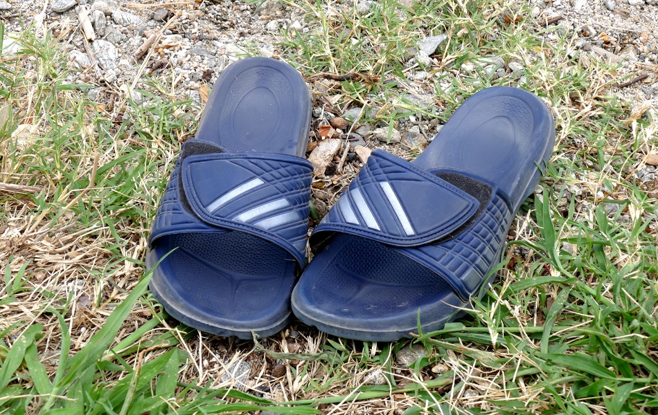 mens slides